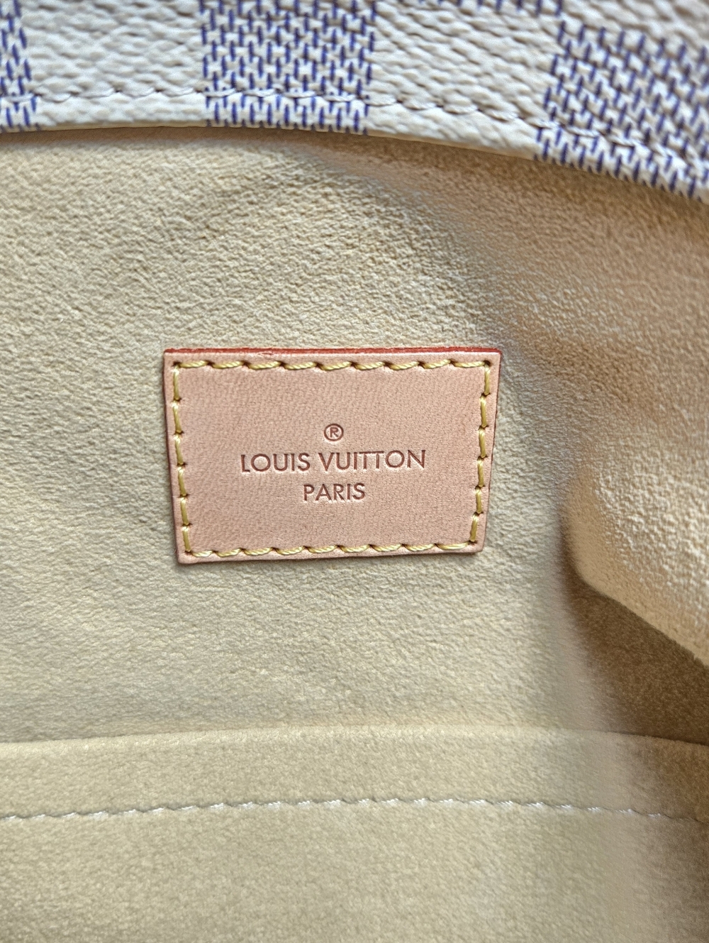 Authentic Louis Vuitton Damier Azur Artsy - Picture 10 of 13